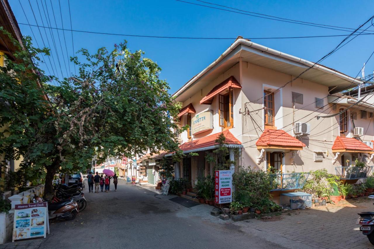 Sonnetta Residency Bed & Breakfast Kochi Bagian luar foto