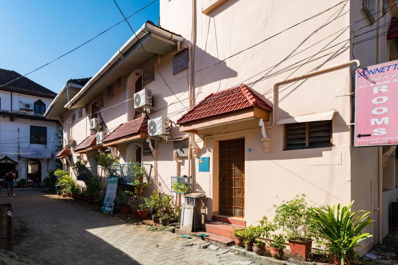 Sonnetta Residency Bed & Breakfast Kochi Bagian luar foto